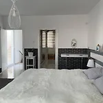 Villa в жилом комплексе Caesar V50 *